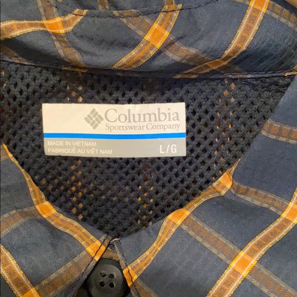 Columbia fishing button up - Picture 3 of 3